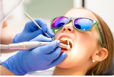 Pulizia dei denti per bambini Albania Dental & Aesthetics - Turismo Dentale in Albania - Albania Dental Tourism